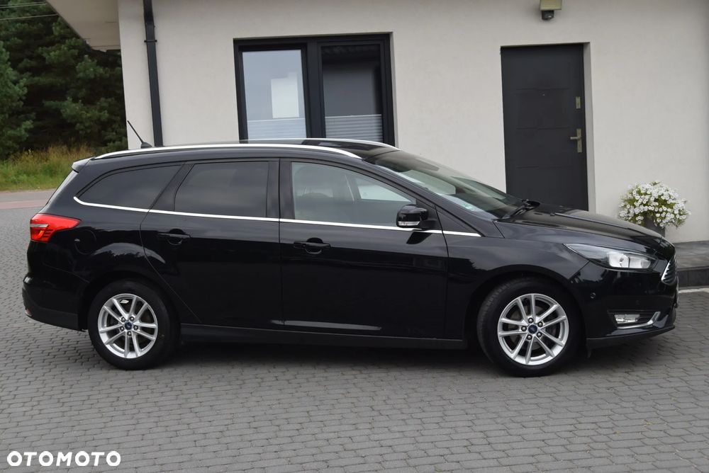 Ford Focus 1.0 EcoBoost Titanium Business - 4