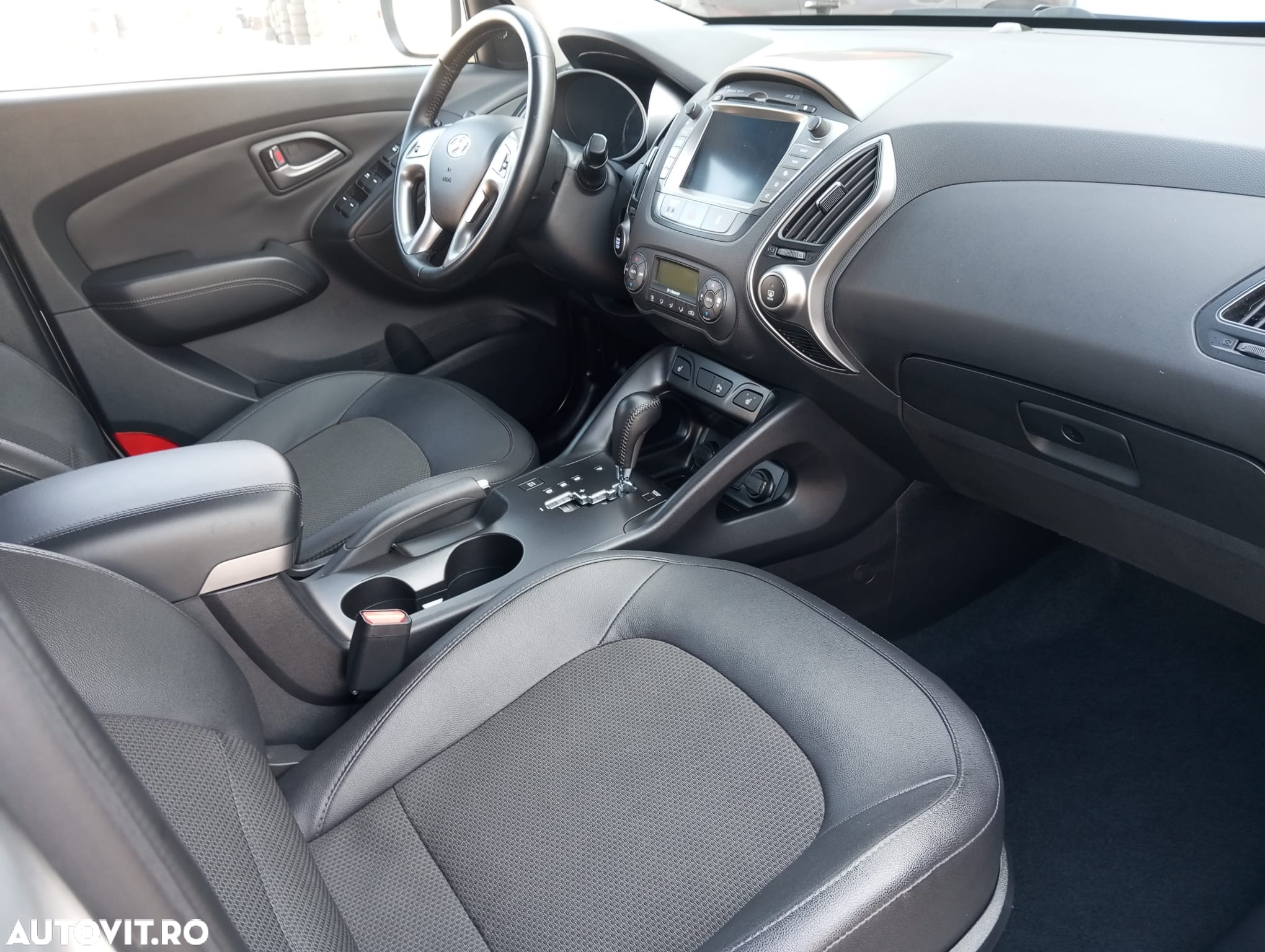 Hyundai ix35 2.0 CRDI 4WD Automatik Style - 12