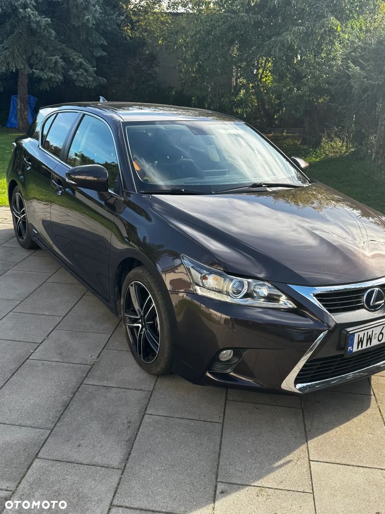 Lexus CT - 17