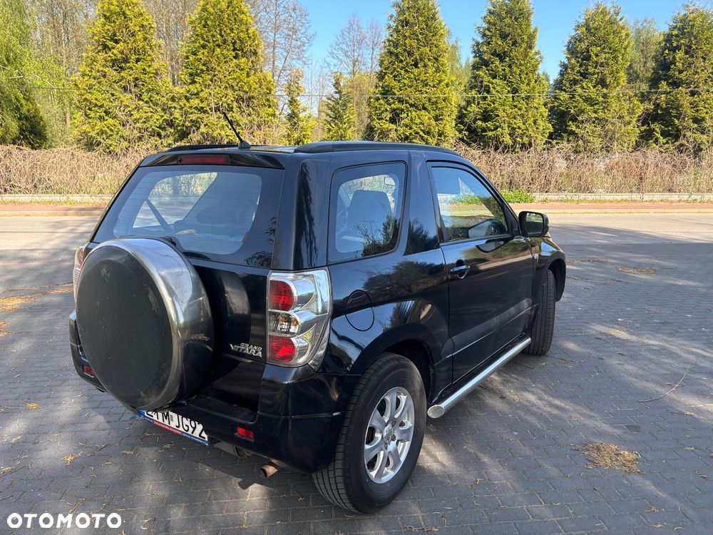 Suzuki Grand Vitara 1.6 - 6