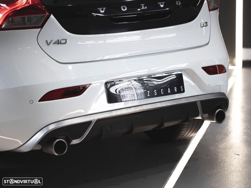 Volvo V40 2.0 D3 R-Design - 13