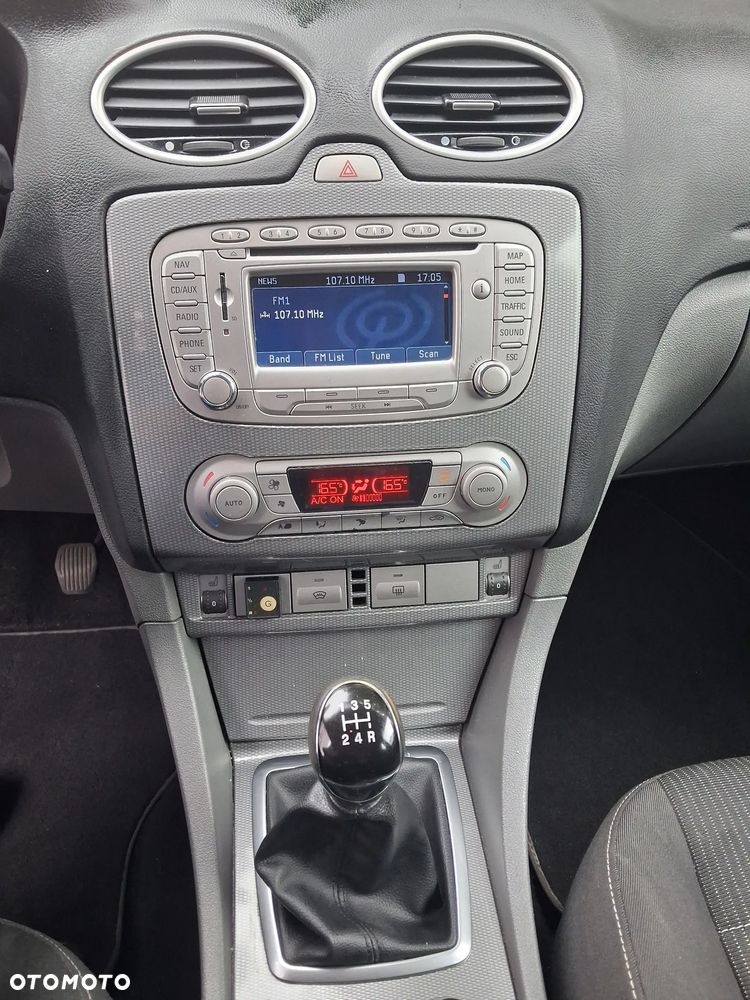Ford Focus 1.8 FF Platinium X - 2