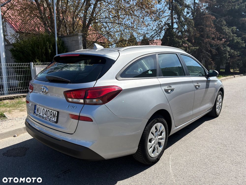 Hyundai i30 1.5 DPI Classic + - 6