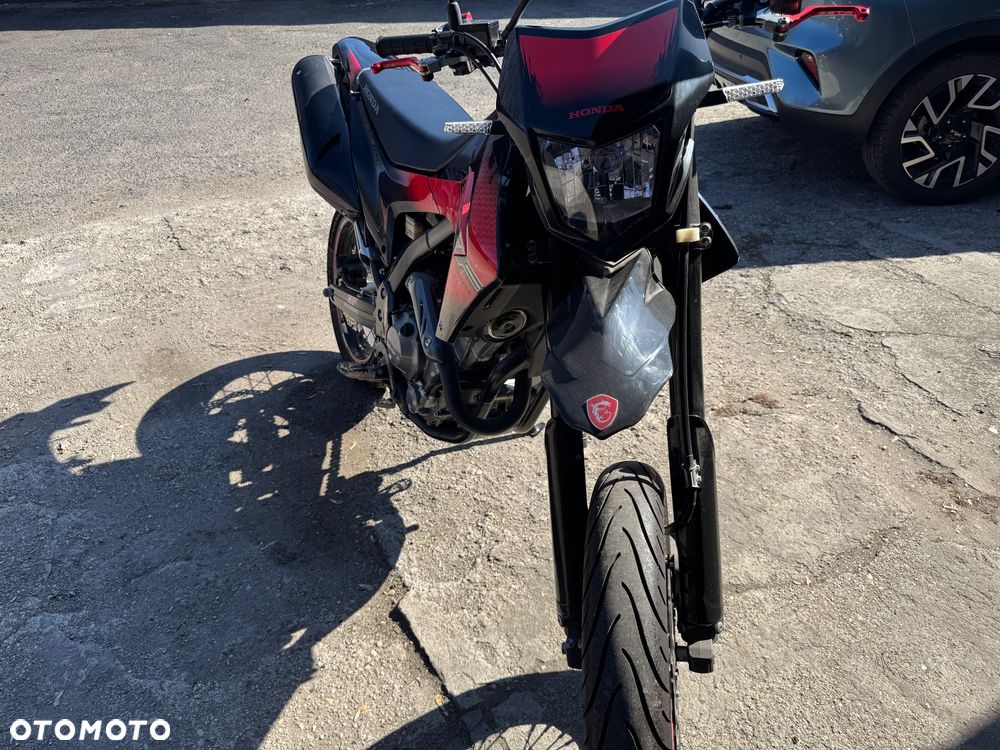 Honda CRF - 1