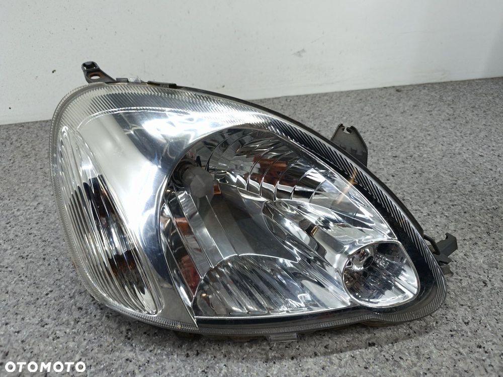 LAMPA PRZÓD PRAWA TOYOTA YARIS I FL 20-A353 TYC - 4