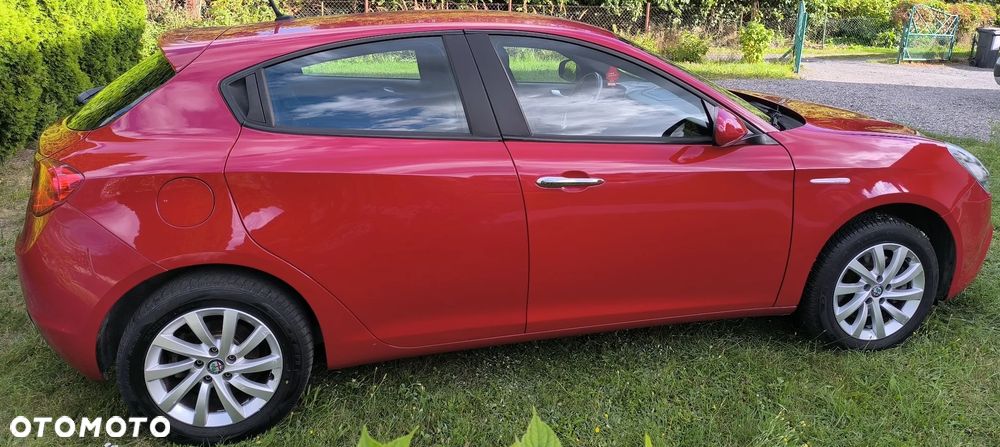 Alfa Romeo Giulietta - 8