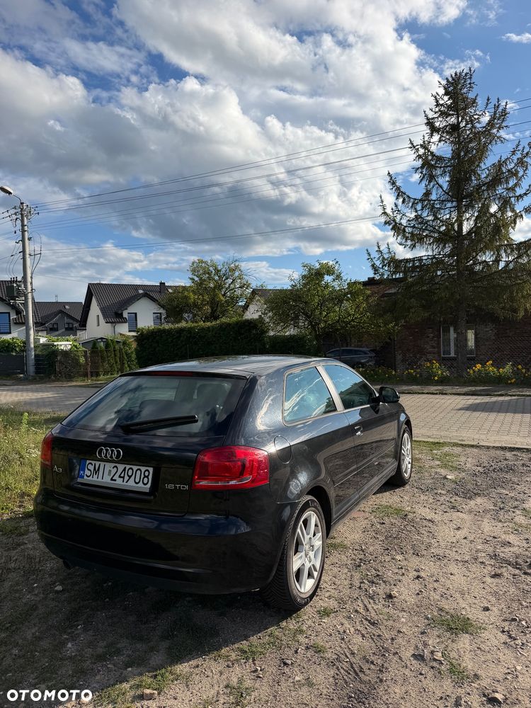 Audi A3 3-drzwiowe 1.6 TDI DPF Ambition - 4