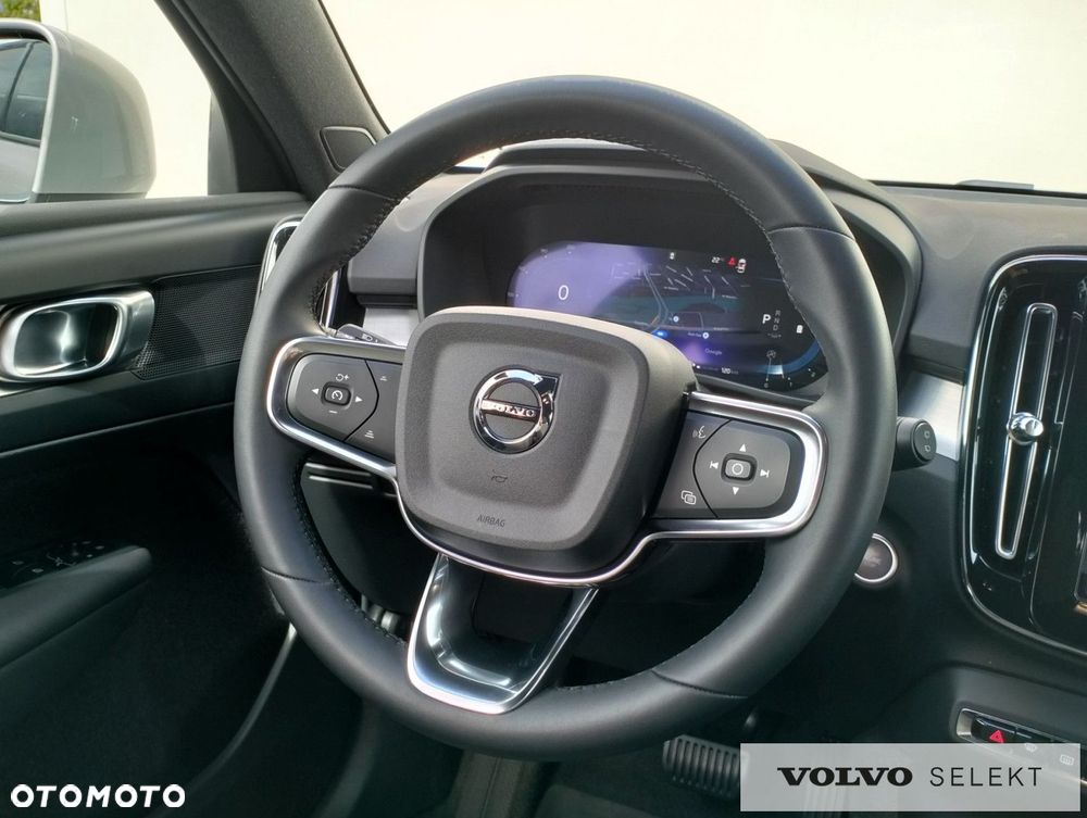 Volvo XC 40 - 24