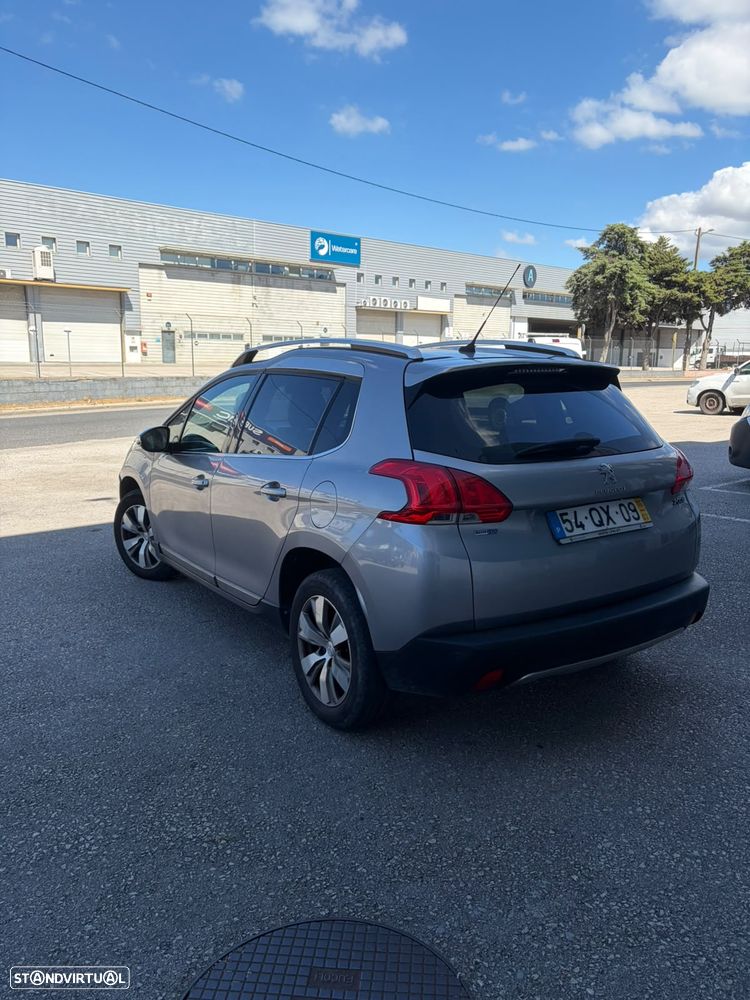 Peugeot 2008 1.6 BlueHDi Allure - 11
