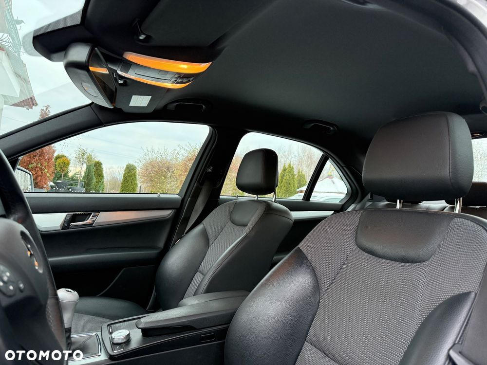 Mercedes-Benz Klasa C 200 Kompressor Avantgarde - 23
