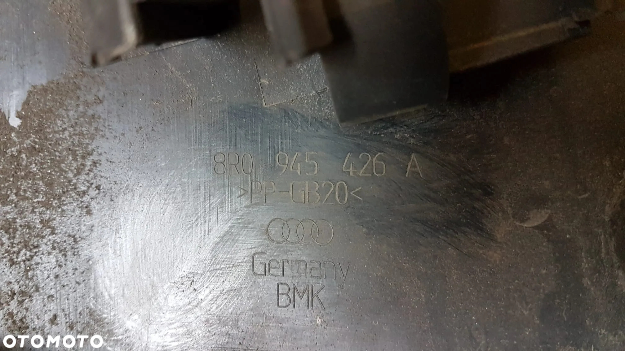 OSŁONA LAMPY PRAWY LEWY TYŁ AUDI Q5 8R 8R0945426A 8R0945425A - 3
