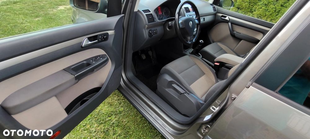 Volkswagen Touran 1.9 TDI DPF Cross - 13