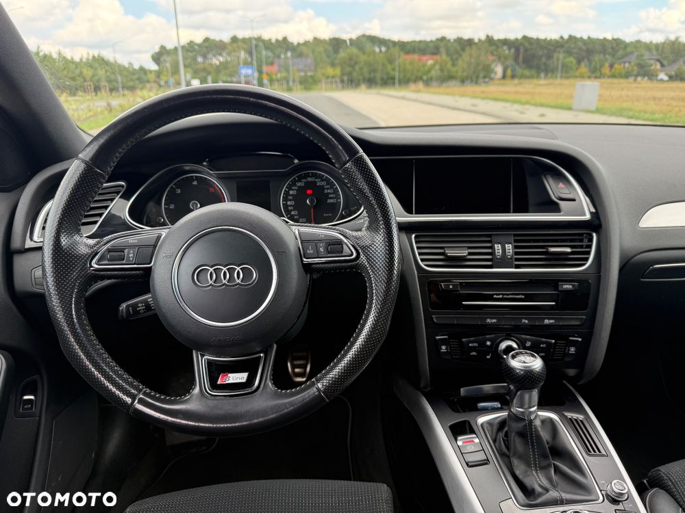 Audi A4 Avant 2.0 TDI DPF quattro S line Sportpaket - 22