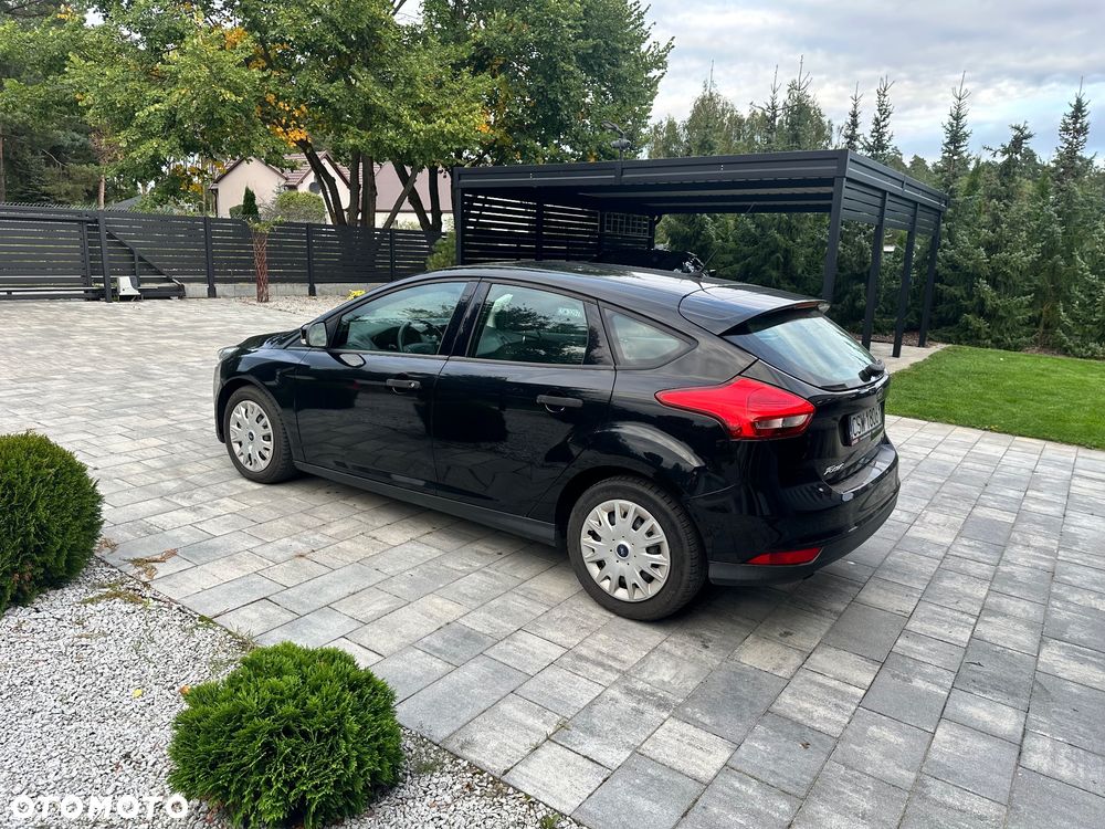Ford Focus 1.0 EcoBoost Ambiente - 8