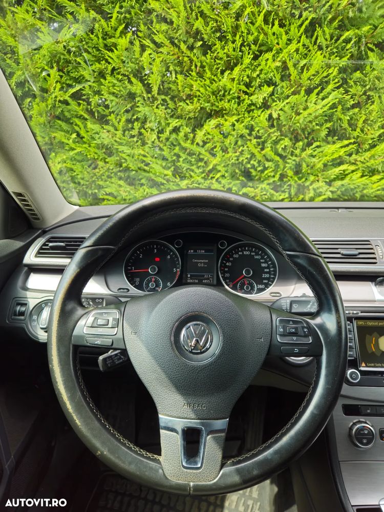 Volkswagen Passat Variant 2.0 TDI Blue TDI Highline - 5