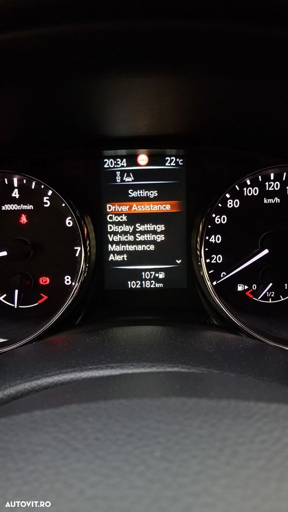 Nissan Qashqai 1.6 DIG-T TEKNA+ - 23