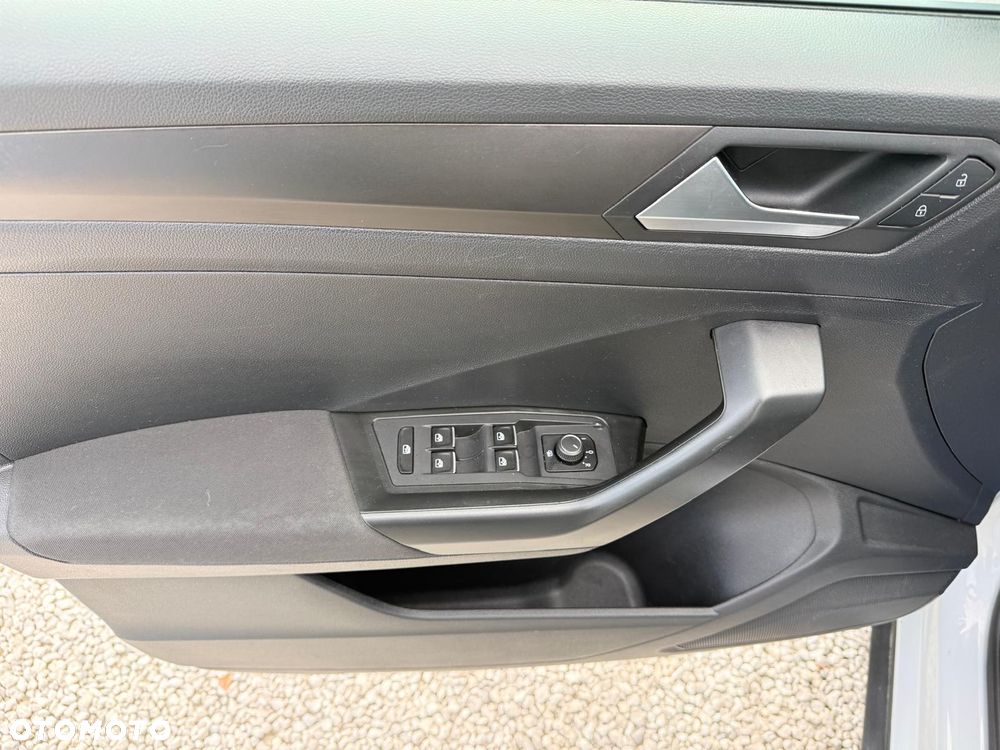 Volkswagen T-Roc 1.5 TSI ACT OPF DSG - 18