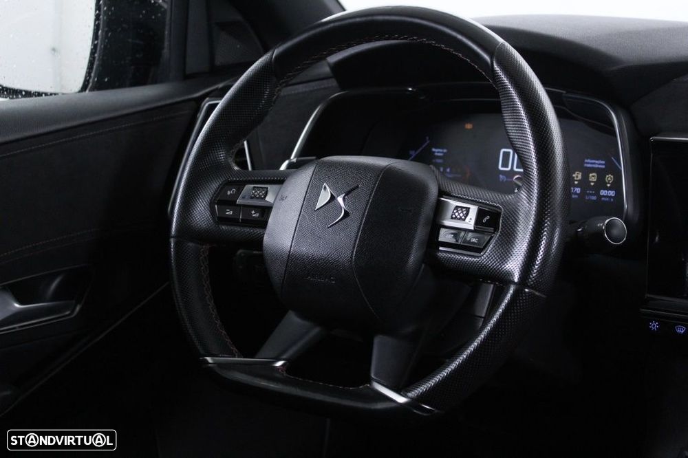 DS DS7 Crossback 1.5 BlueHDi Performance Line EAT8 - 16