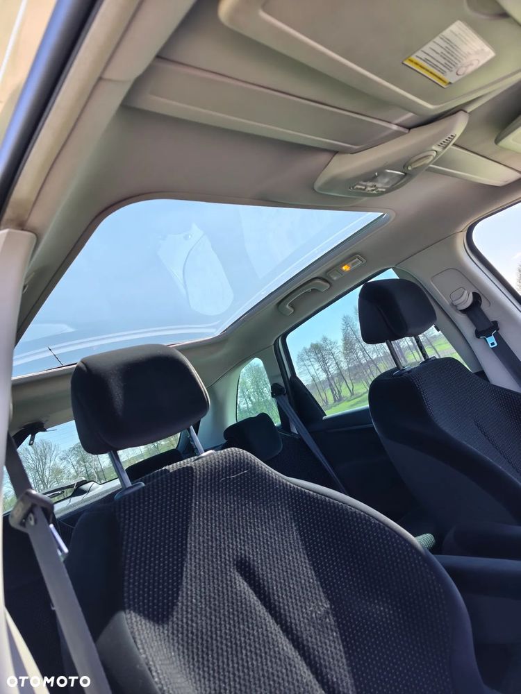 Citroën C4 Picasso - 16