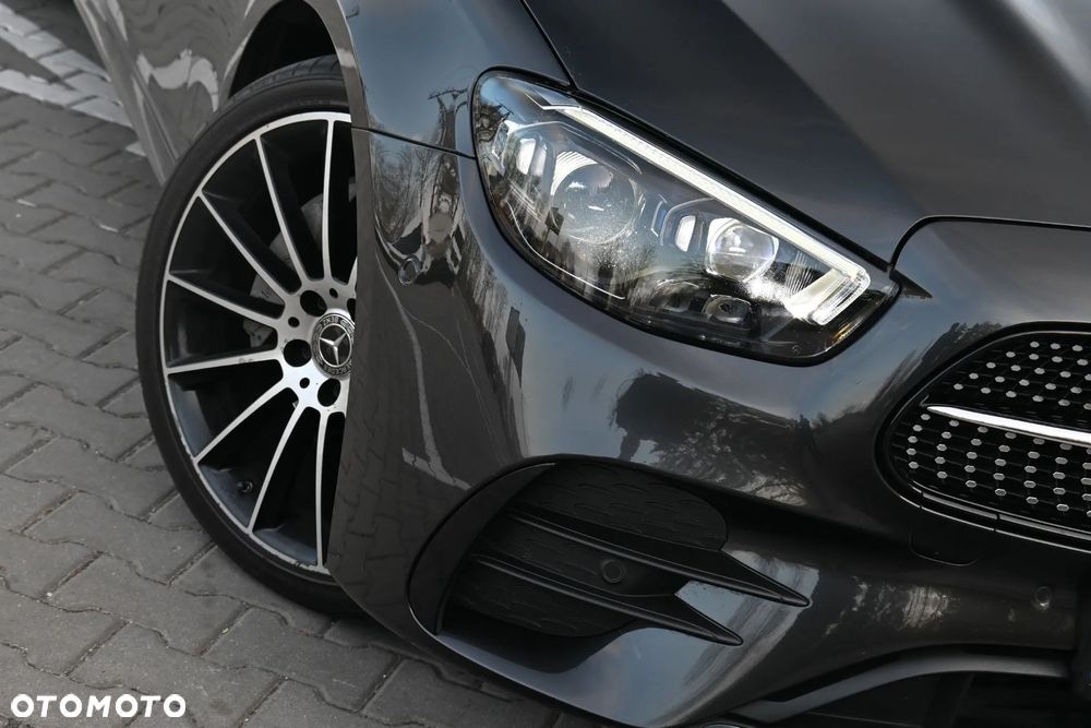Mercedes-Benz Klasa E 220 d 9G-TRONIC AMG Line - 15