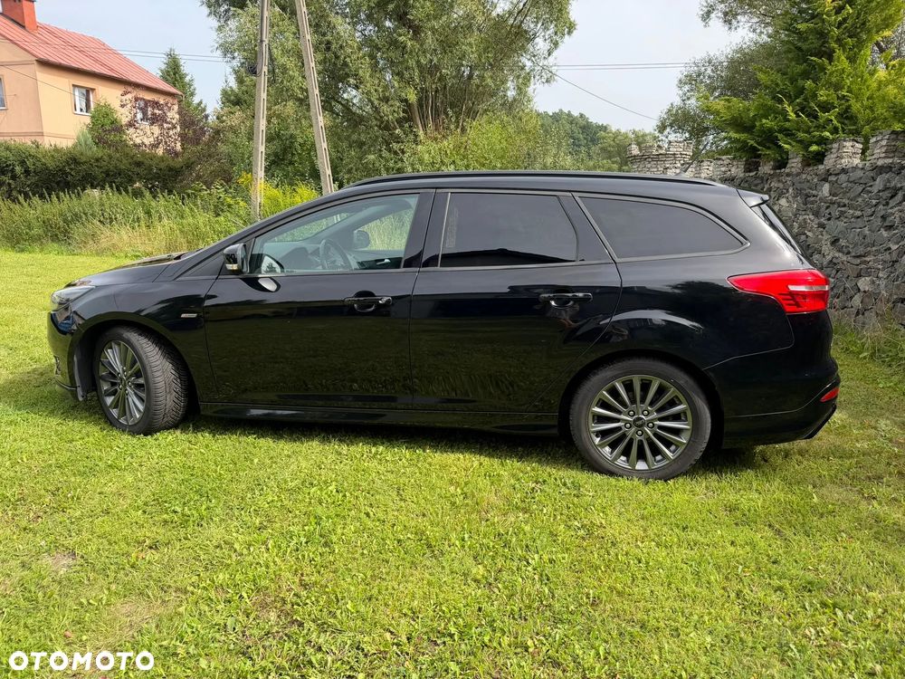 Ford Focus 1.0 EcoBoost Start-Stopp-System ST-LINE - 10
