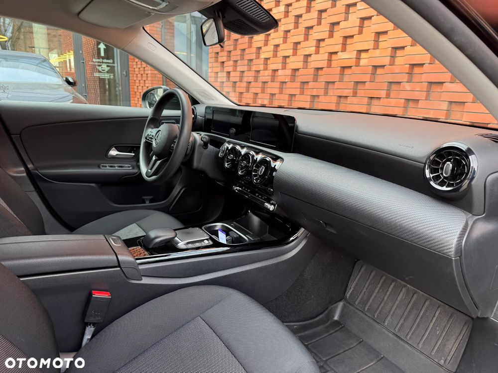 Mercedes-Benz Klasa A 200 d 4Matic 8G-DCT - 14