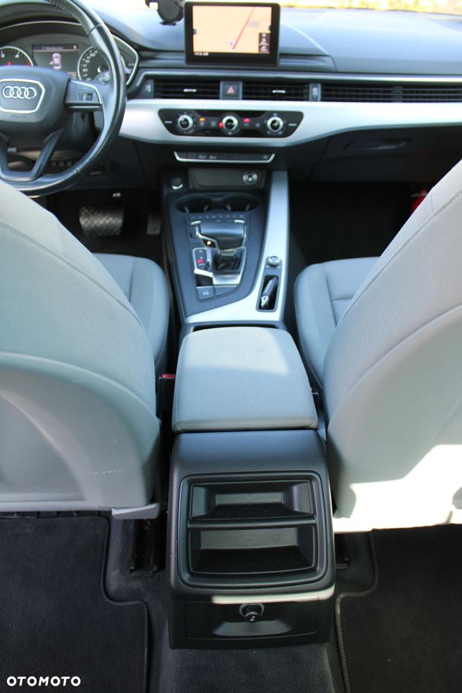 Audi A4 Limousine 2.0 TDI S tronic design - 24