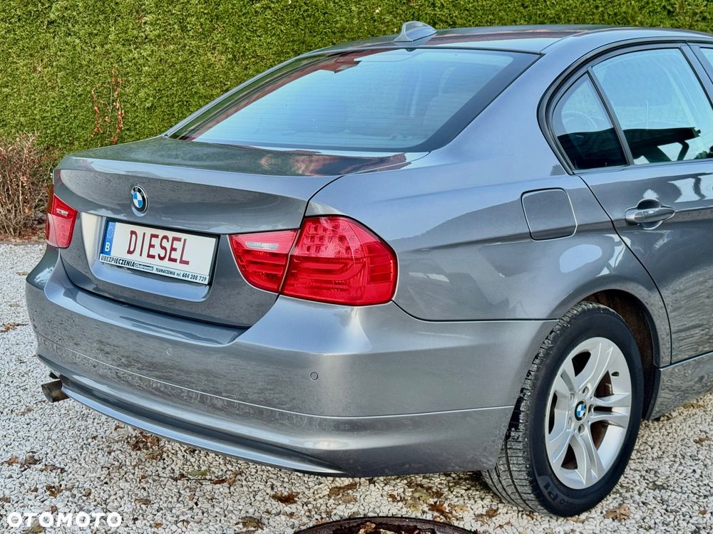 BMW Seria 3 - 16