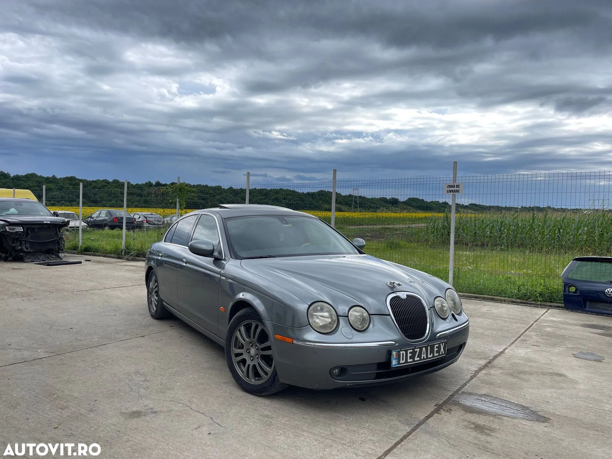 Dezmembrari Jaguar S-Type 2.7 - 1