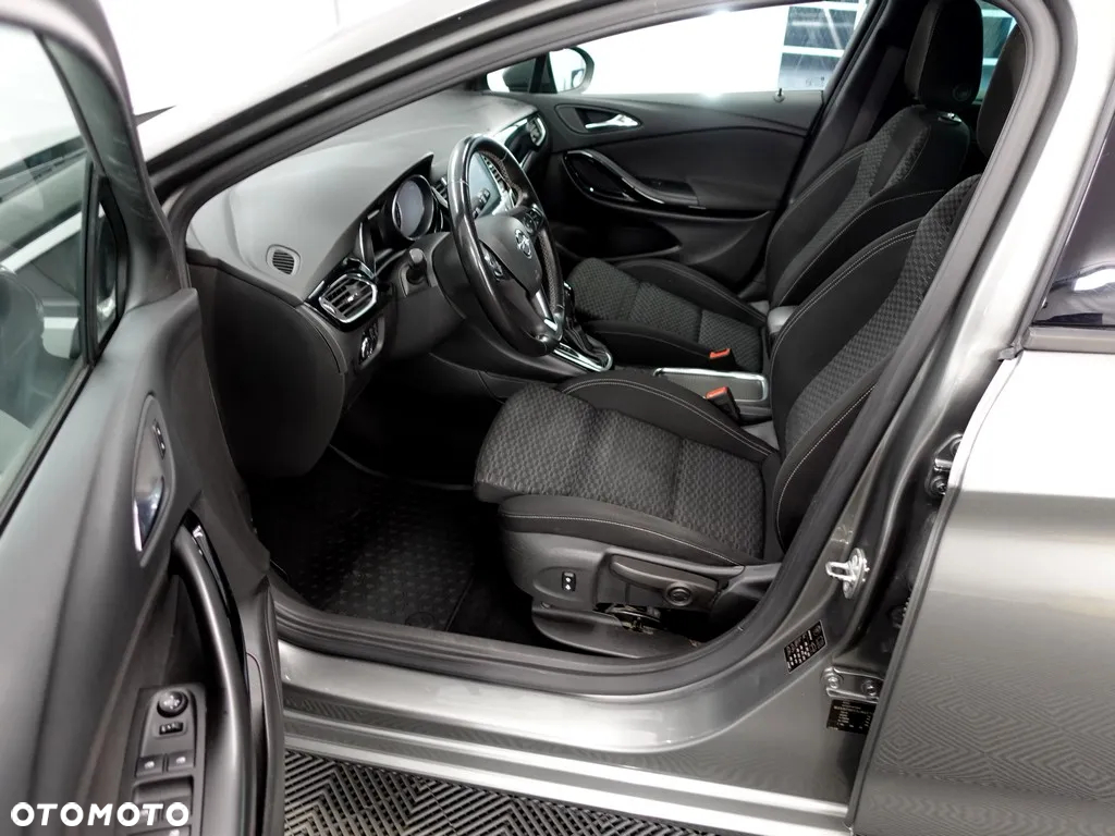 Opel Astra - 8
