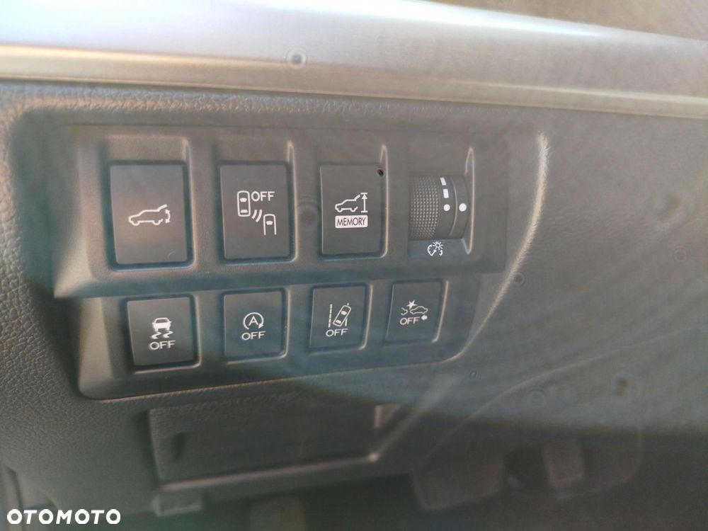 Subaru Outback 2.5i Exclusive - 22