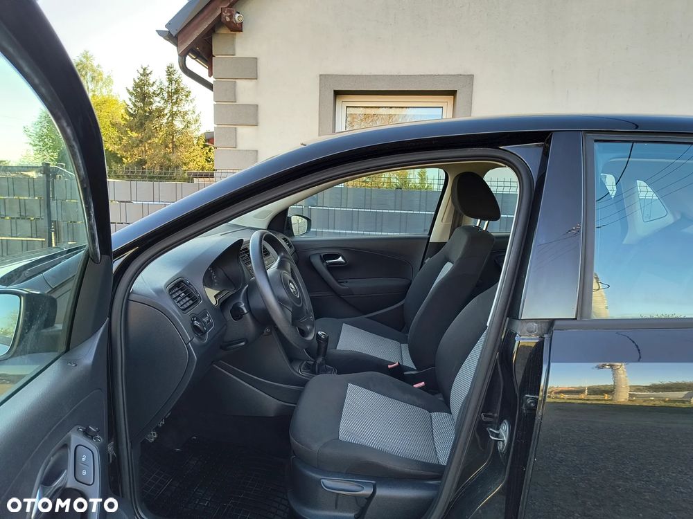 Volkswagen Polo 1.2 Comfortline - 11