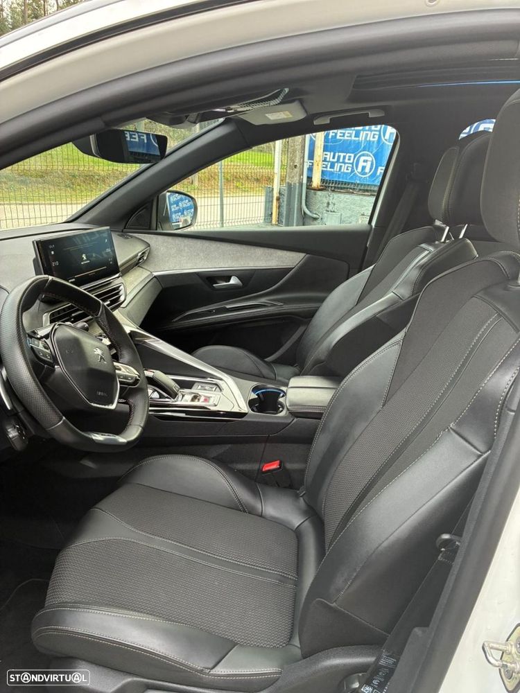 Peugeot 5008 1.5 BlueHDi GT EAT8 - 19