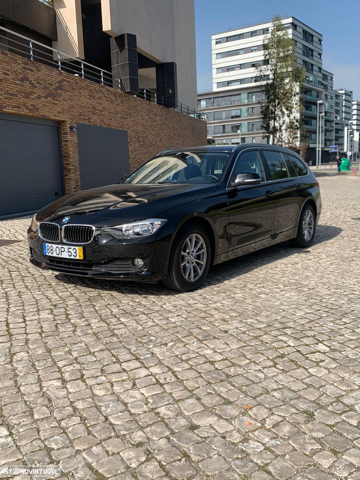 BMW 318 d Touring Auto Line Modern - 3