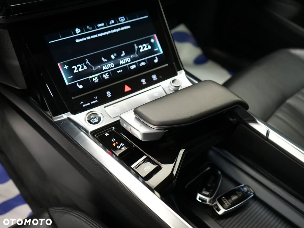 Audi e-tron 55 Quattro - 21