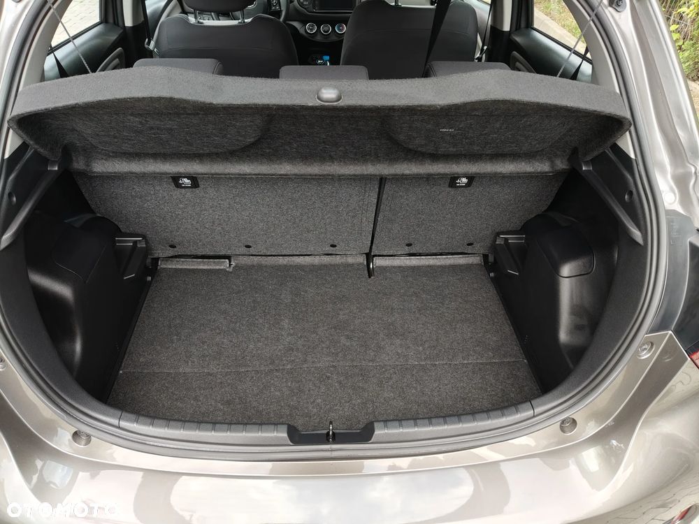 Toyota Yaris 1.5 Premium CVT - 9