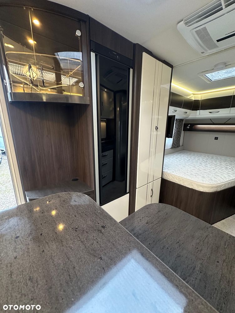 Hobby 560 FC PRESTIGE - 18