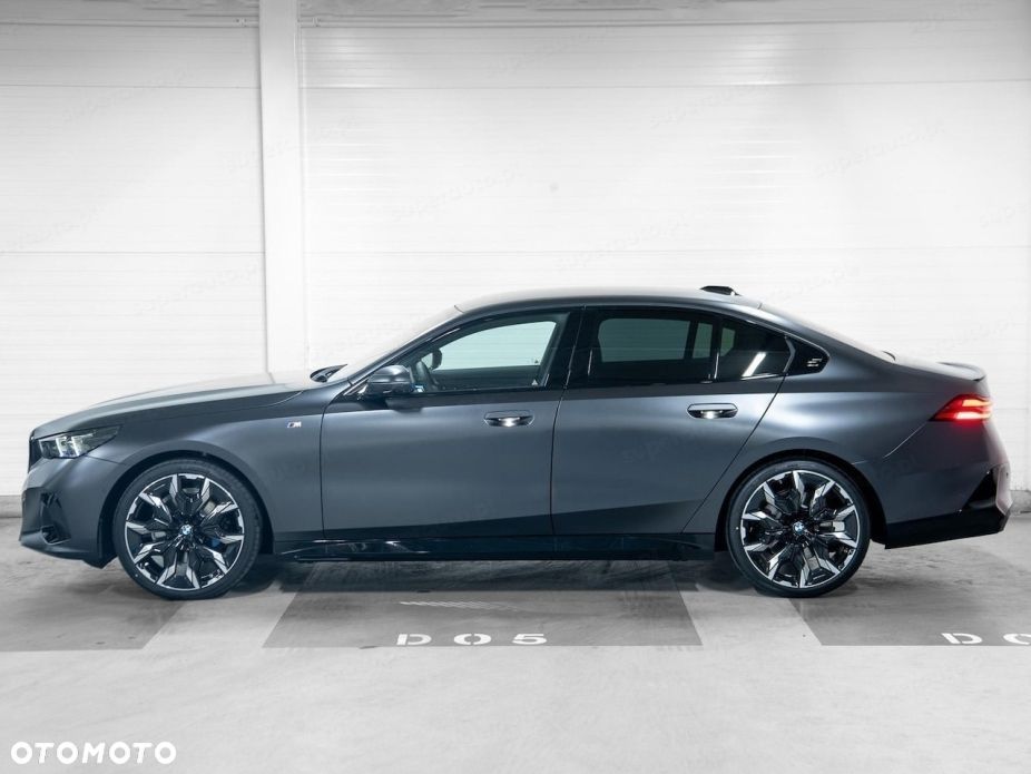 BMW Seria 5 540d xDrive mHEV M Sport - 5