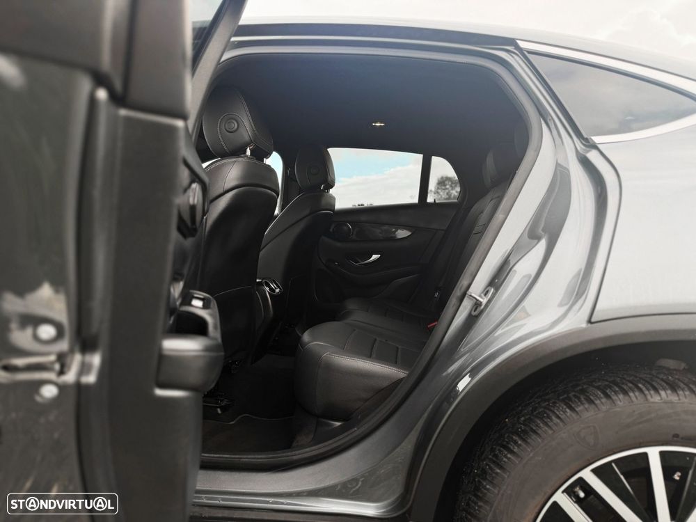 Mercedes-Benz GLC 300 e 4Matic - 11