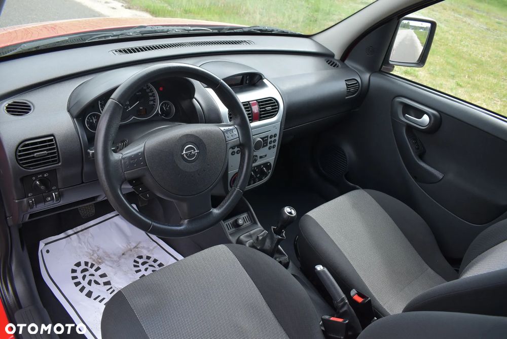 Opel Combo Tour Color Edition - 20