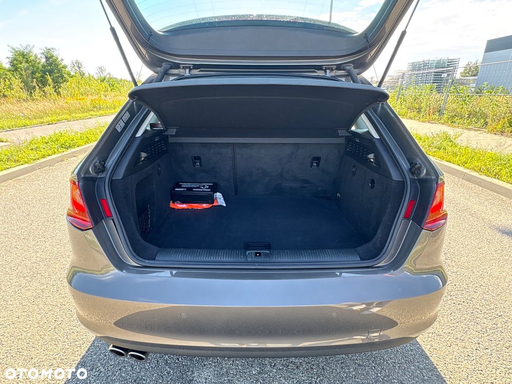 Audi A3 Sportback 2.0 TDI S tronic - 18
