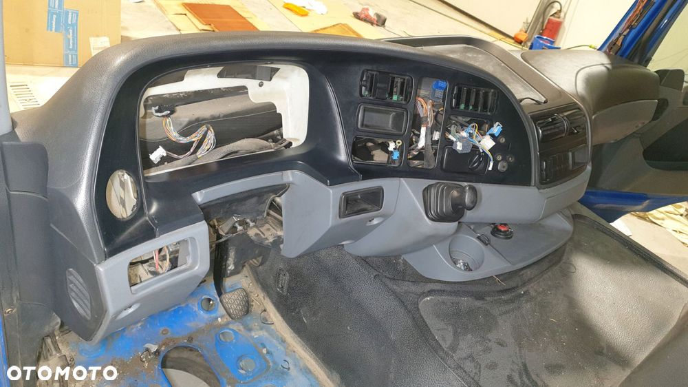 actros mp3 mp2 deska rozdzielcza konsola kabiny stelaż nagrzewnica kpl - 7
