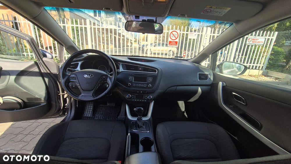 Kia Ceed 1.6 CRDi M DCT - 10