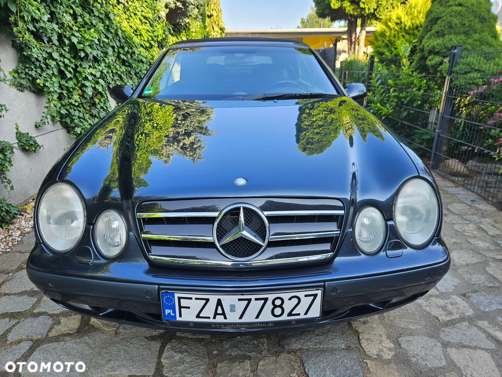Mercedes-Benz CLK - 8
