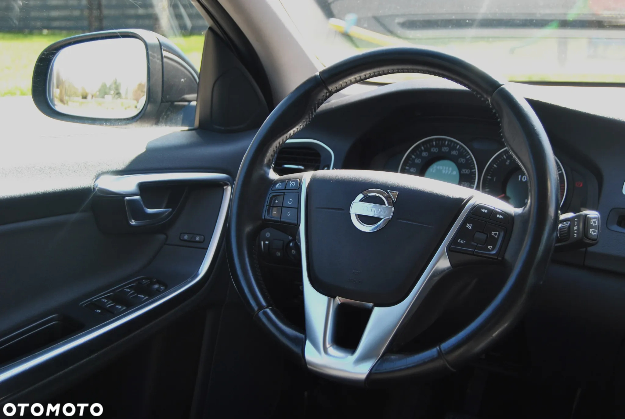 Volvo V60 D2 Summum - 10