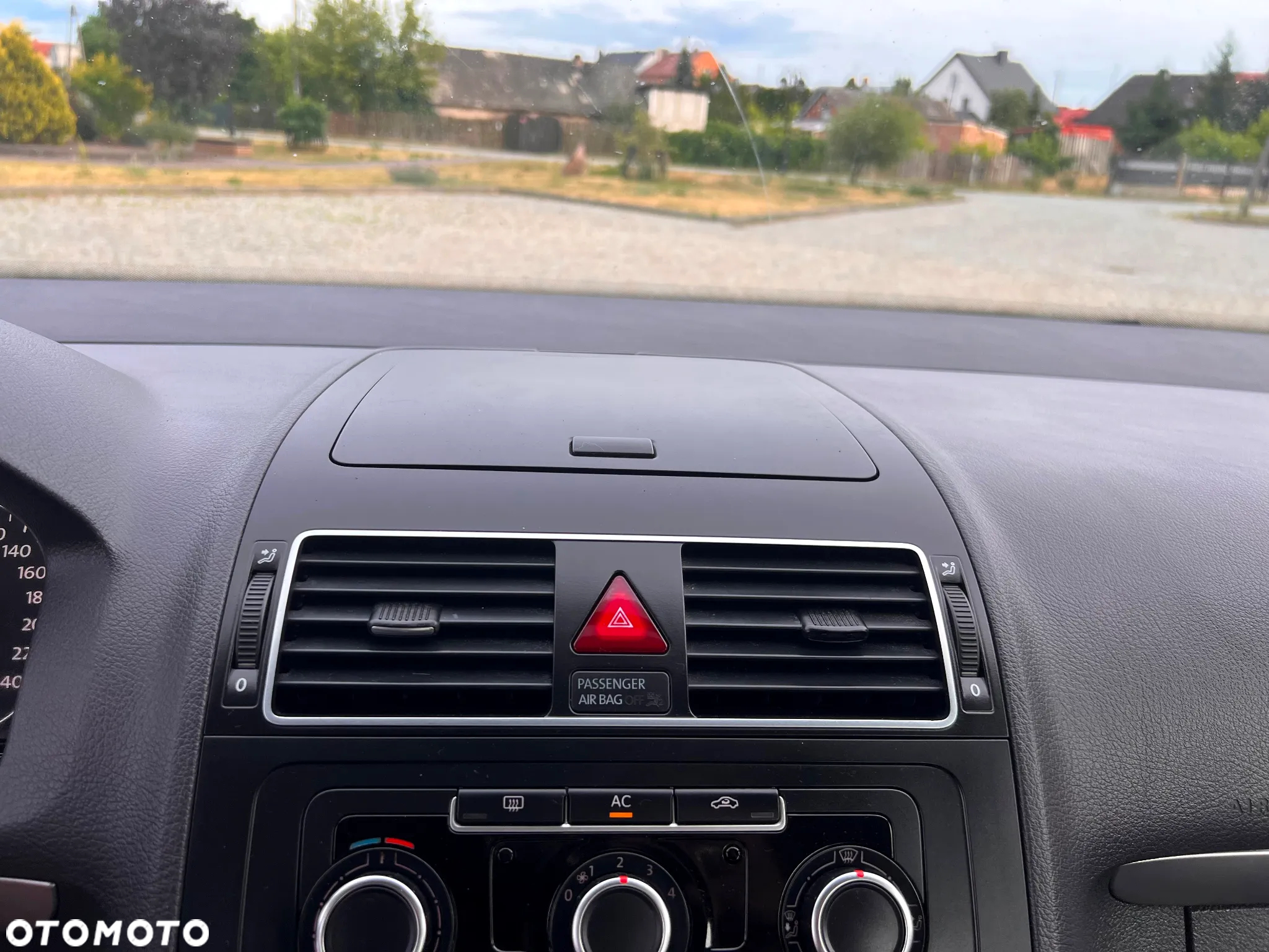 Volkswagen Touran 1.6 TDI DPF Highline - 30