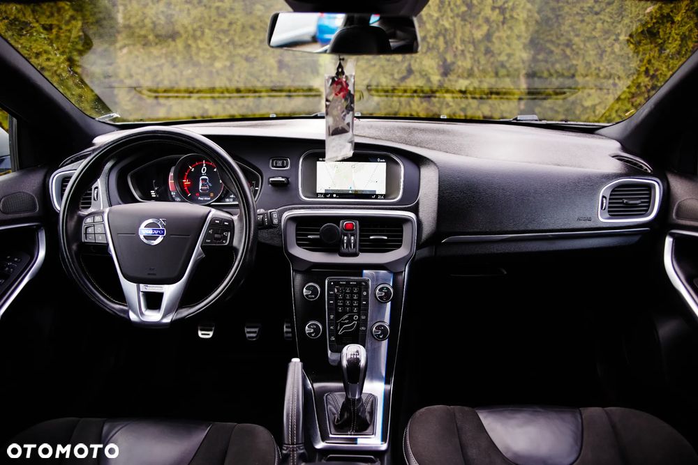 Volvo V40 D2 RDesign - 21