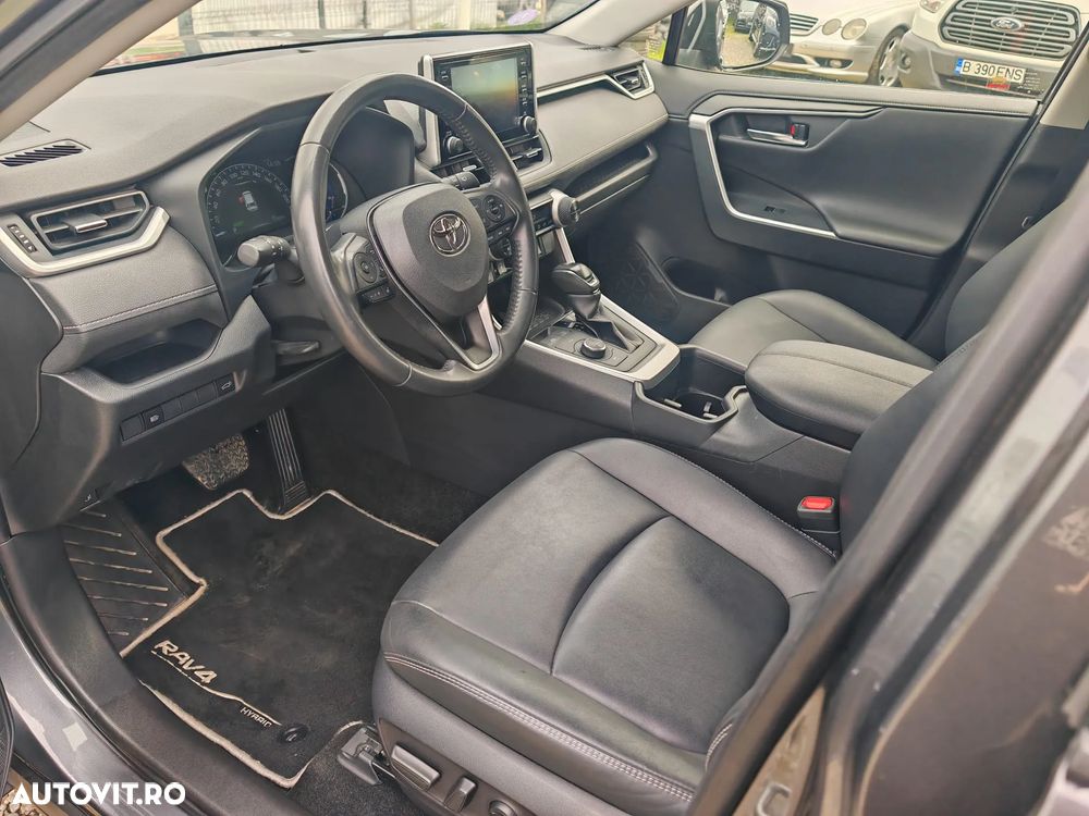 TOYOTA RAV4 2023 — imagine 21