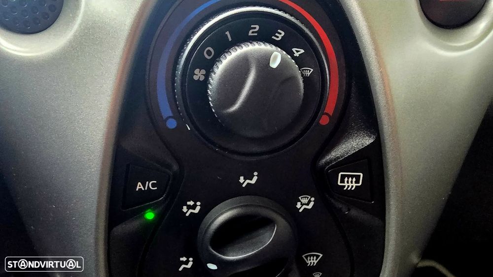 Toyota Aygo 1.0 X-Play Plus - 10