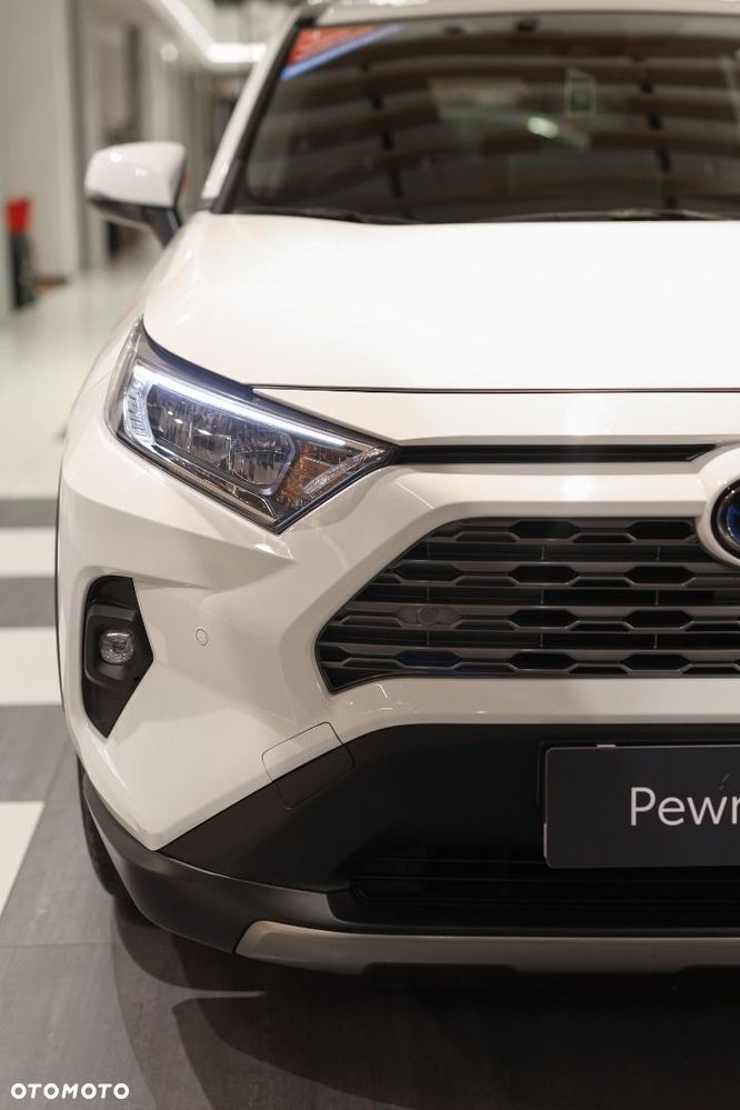 Toyota RAV4 - 10